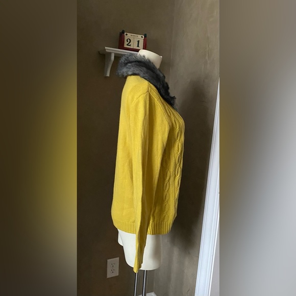 Lands’ End Cable-Knit Crewneck Women’s Sweater Collar faux fur, size M( 10/12) - Picture 10 of 10